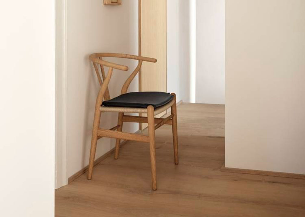 CH24 Wishbone Chair Cushion Golden Brown Leather