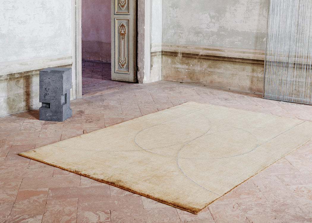 Circulus Rug Gold 140cm x 200cm