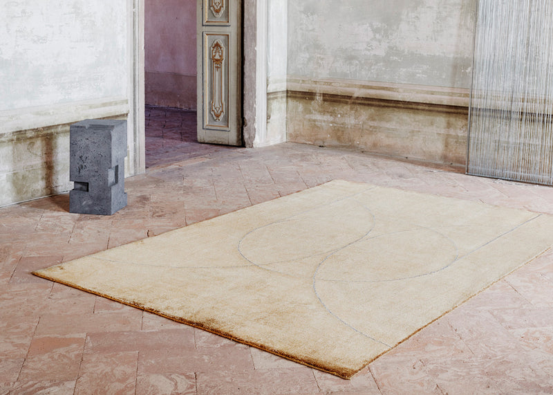 Circulus Rug Gold 140cm x 200cm