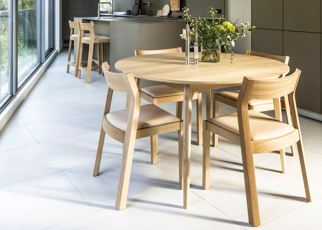 Dulwich Round Extending Dining Table Oak