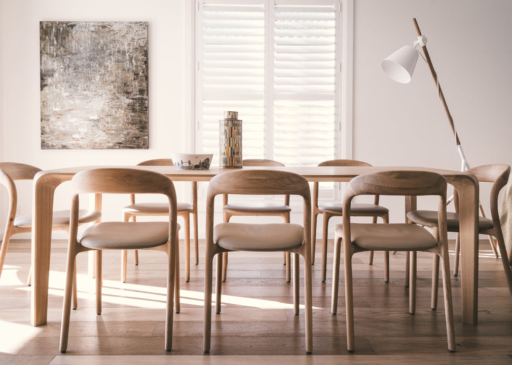 Neva Light Chair Natural Oiled Walnut / Zenith Leather Black 9024