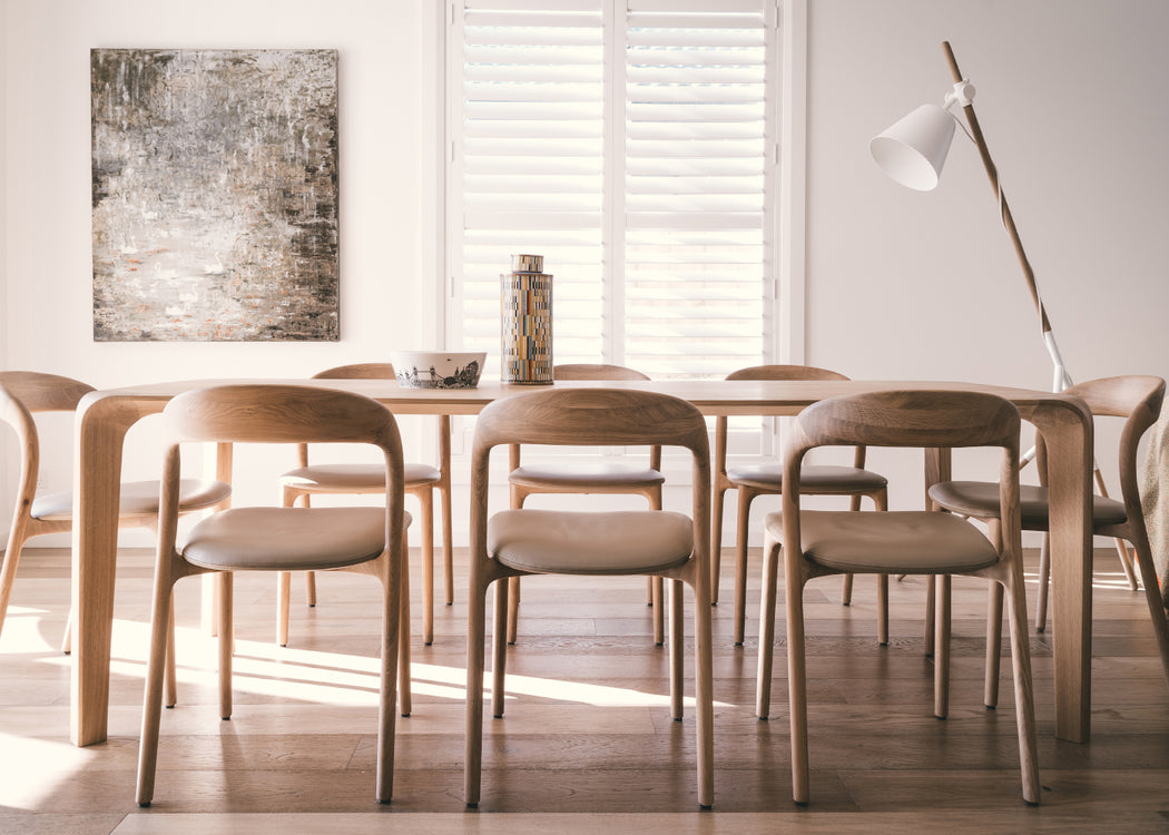 Neva Light Chair Natural Oiled Walnut / Zenith Leather Black 9024