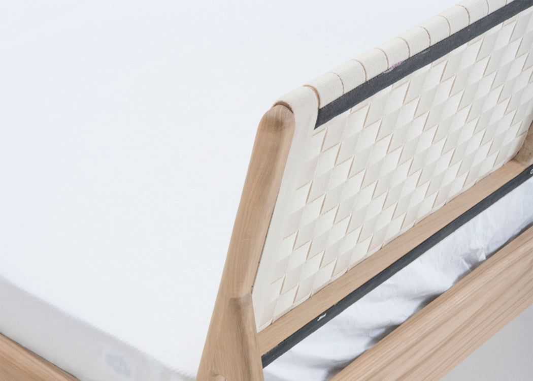 Fawn Bed White Webbing King