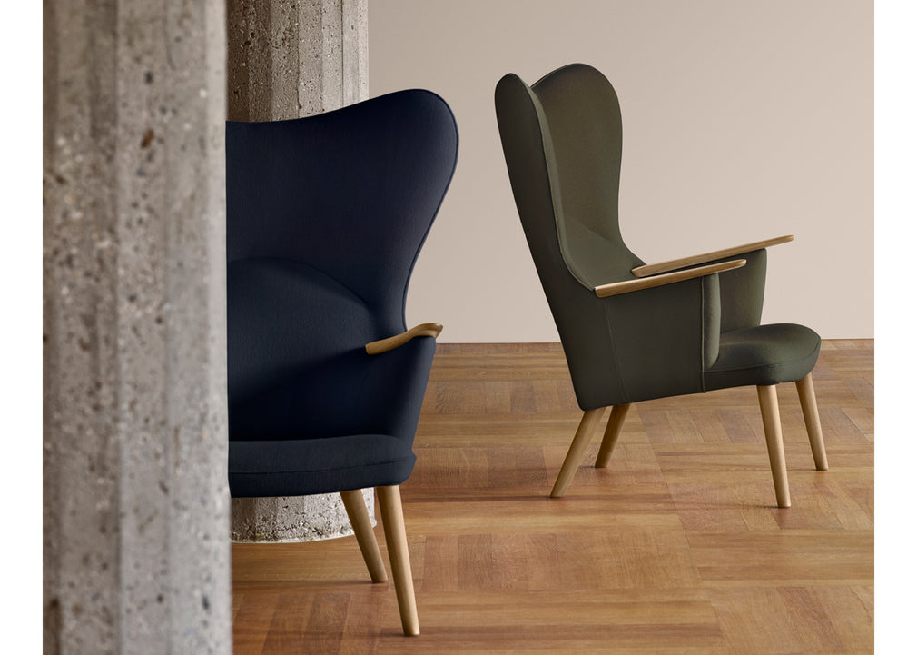 CH78 Lounge Chair with head rest Kvadrat Fiord Light Grey 151