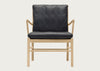 OW149 Colonial Armchair Soaped Oak / Leather Thor 301 Black