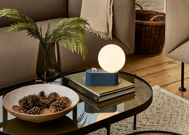 Alumina Table and Wall Lamp Alumina Blossom