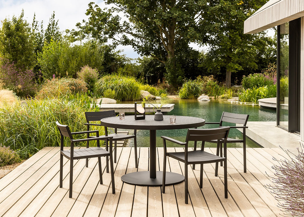 Eos Outdoor Round Dining Table White