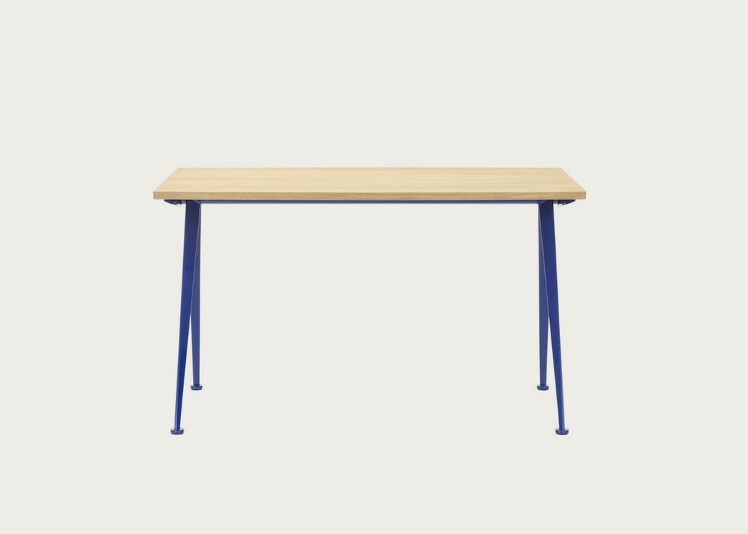 Compas Direction Desk Japanese Red