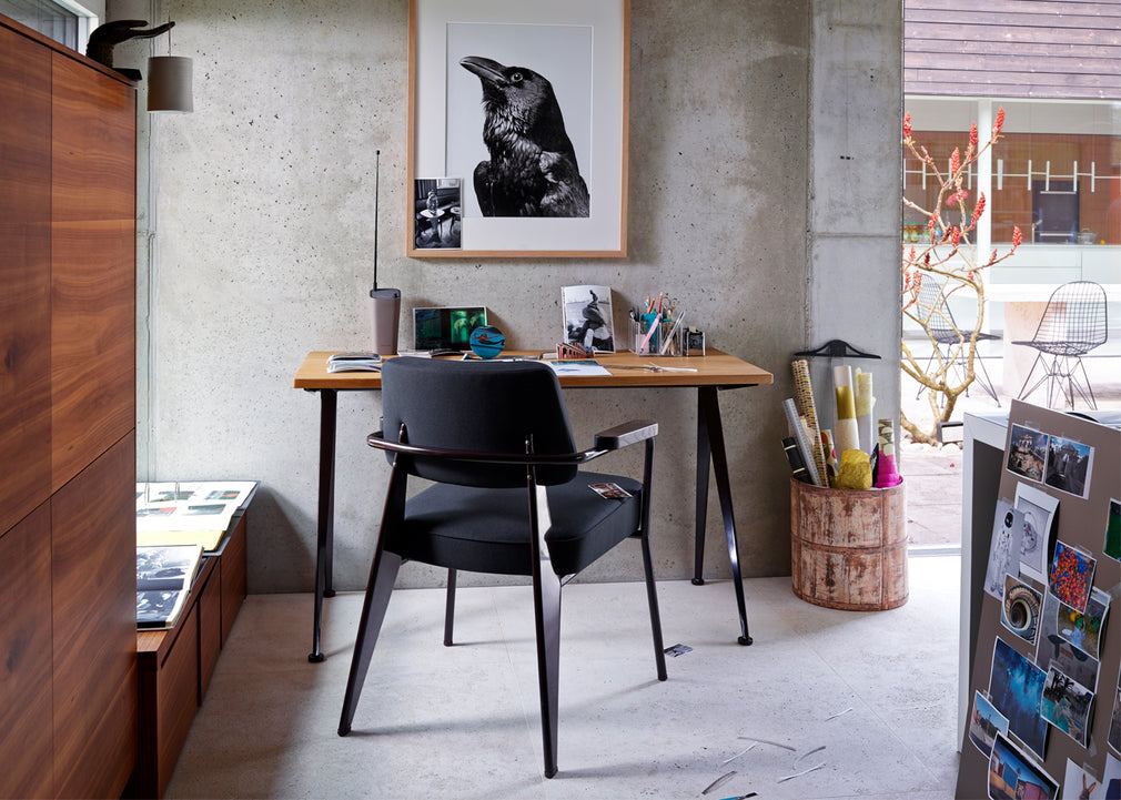 Compas Direction Desk Japanese Red