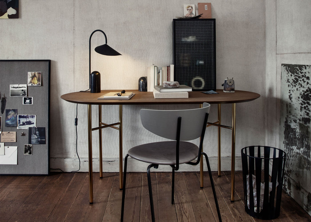 Arum Table Lamp Black