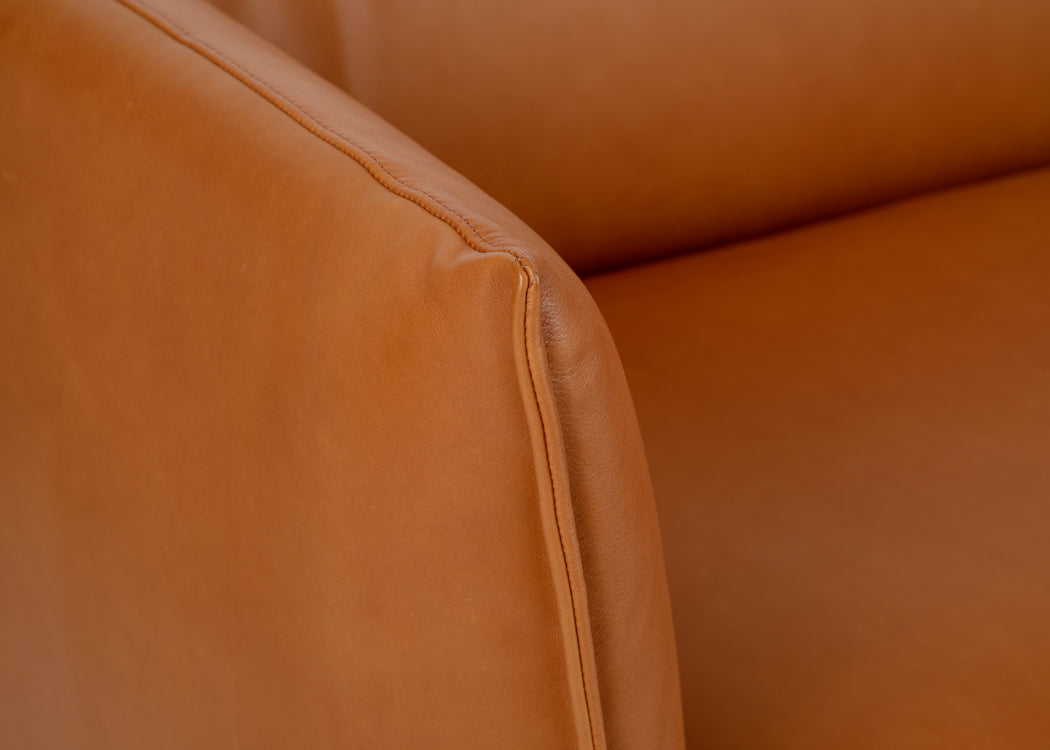 Valley Loveseat Siena Cotton Clay