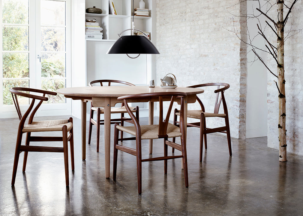 CH337 Dining Table Oiled Oak