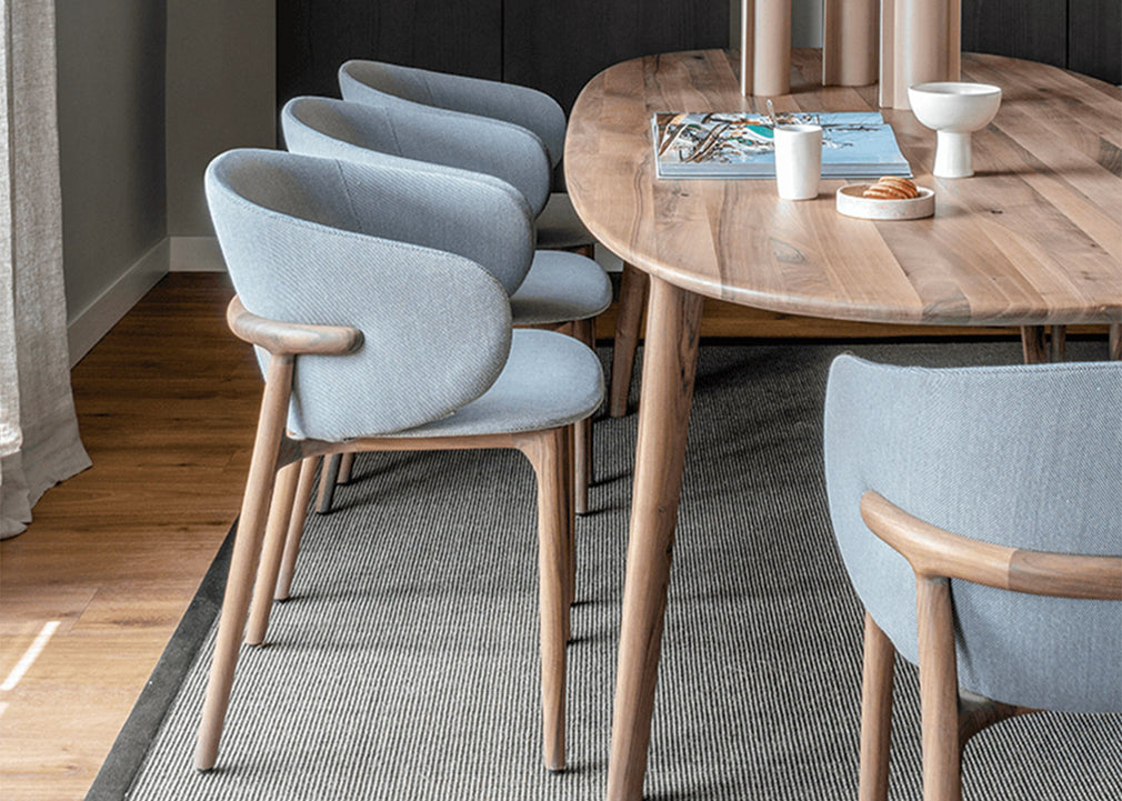 Mela Dining Chair European Walnut / Kvadrat Steelcut Trio 453