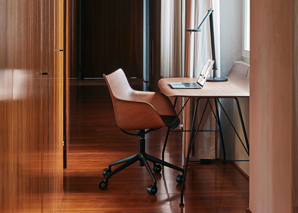 Q/Wood Swivel Chair Upholstered Seat