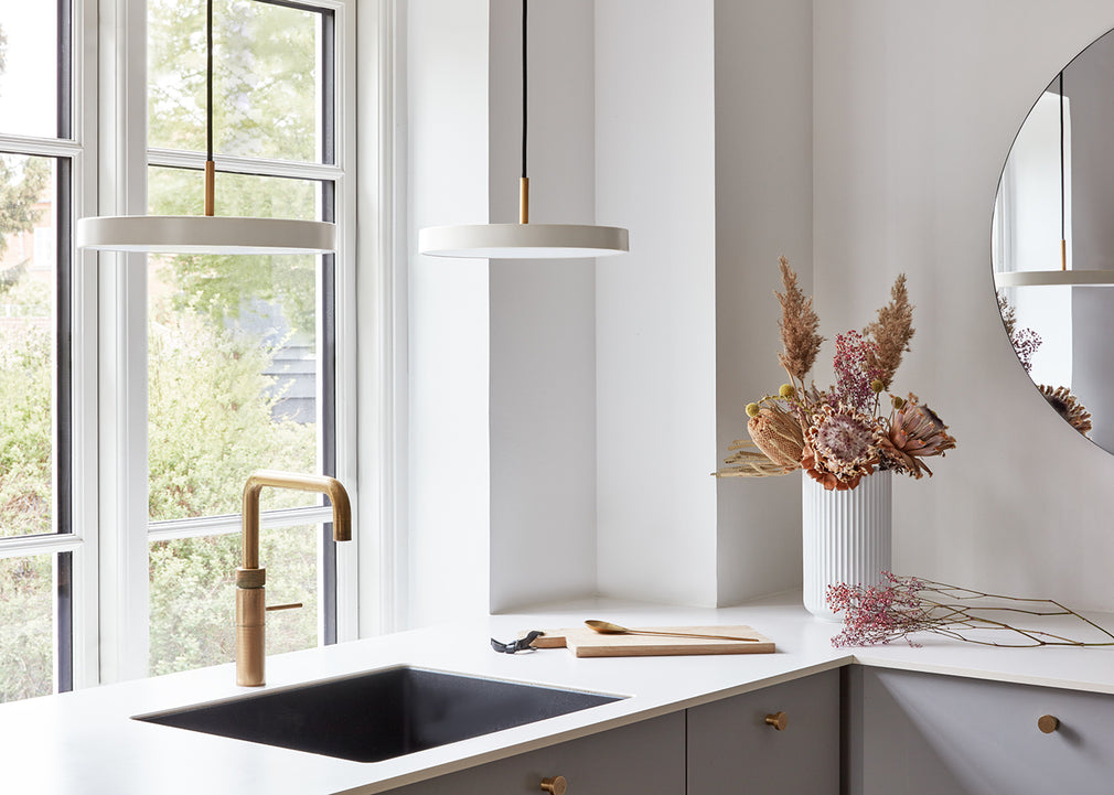 Asteria LED Pendant Light Pearl White / Medium