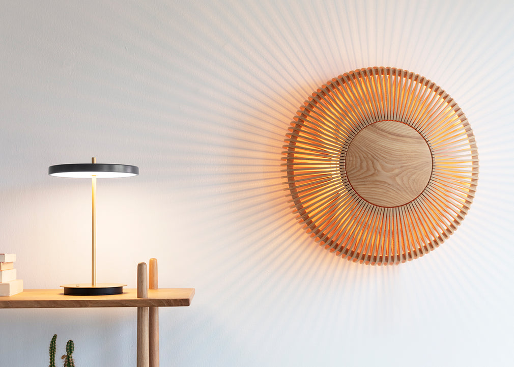 Clava Up Wall Light Medium / Natural Oak