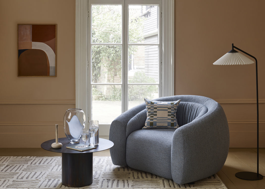 Flora Loveseat Daino Leather Elephant