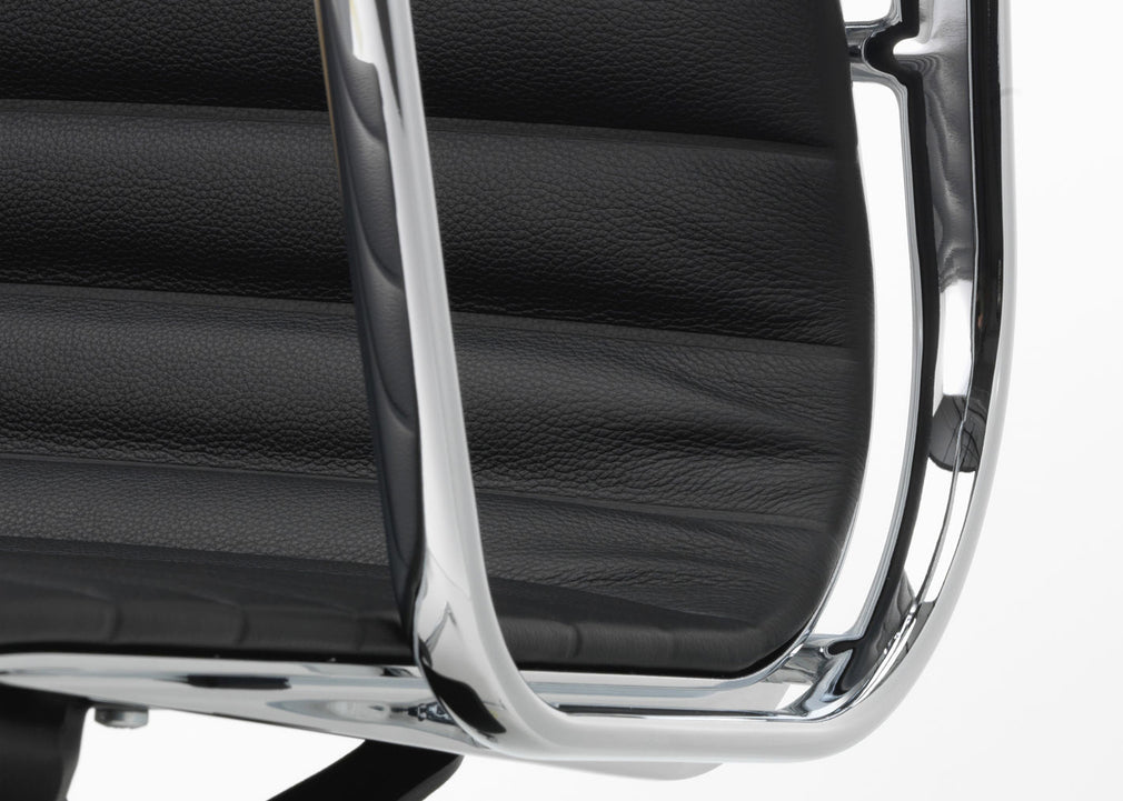 Aluminium Chair EA 117 Premium Leather Nero 66