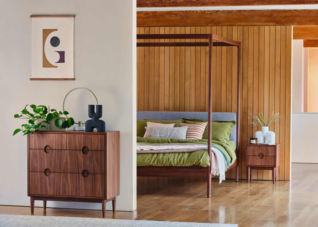 Marlow 4-Poster King Sized Bed Walnut