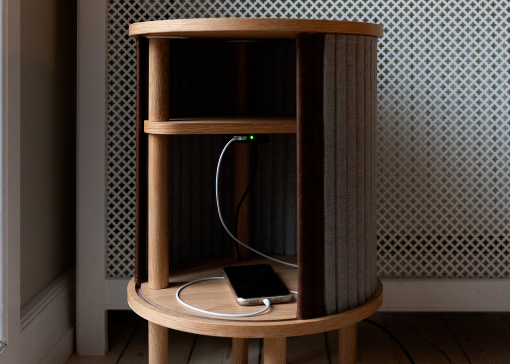 Audacious Side Table Black / Horizons Hazelnut