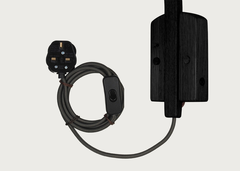 Hanter Wall Light Oak / Hardwired