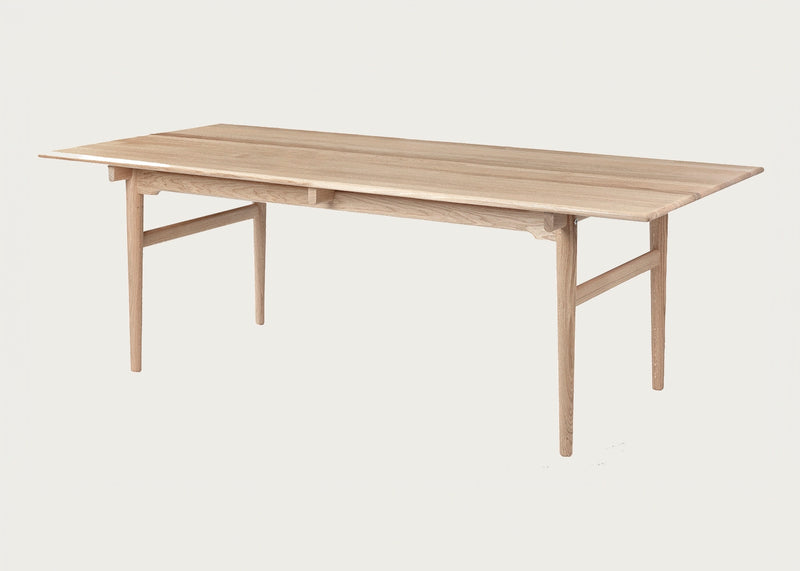 CH327 Dining Table 190 x 95cm / Oiled Oak