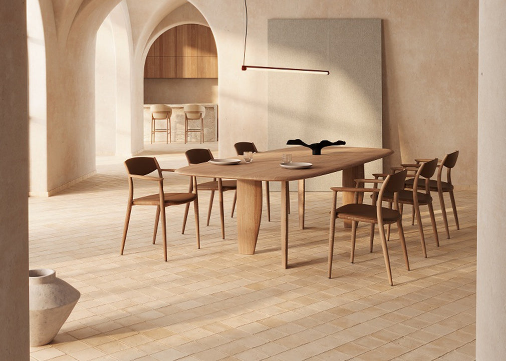Nila Dining Chair Walnut / Zenith Leather Black 9024