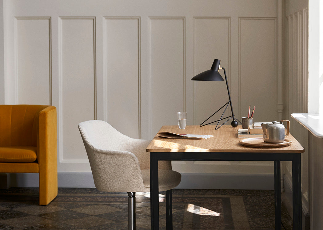 Tripod Table Lamp Black