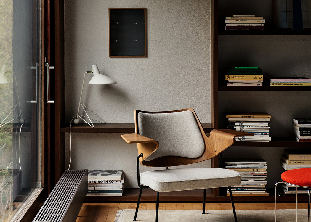 Tripod Table Lamp Black