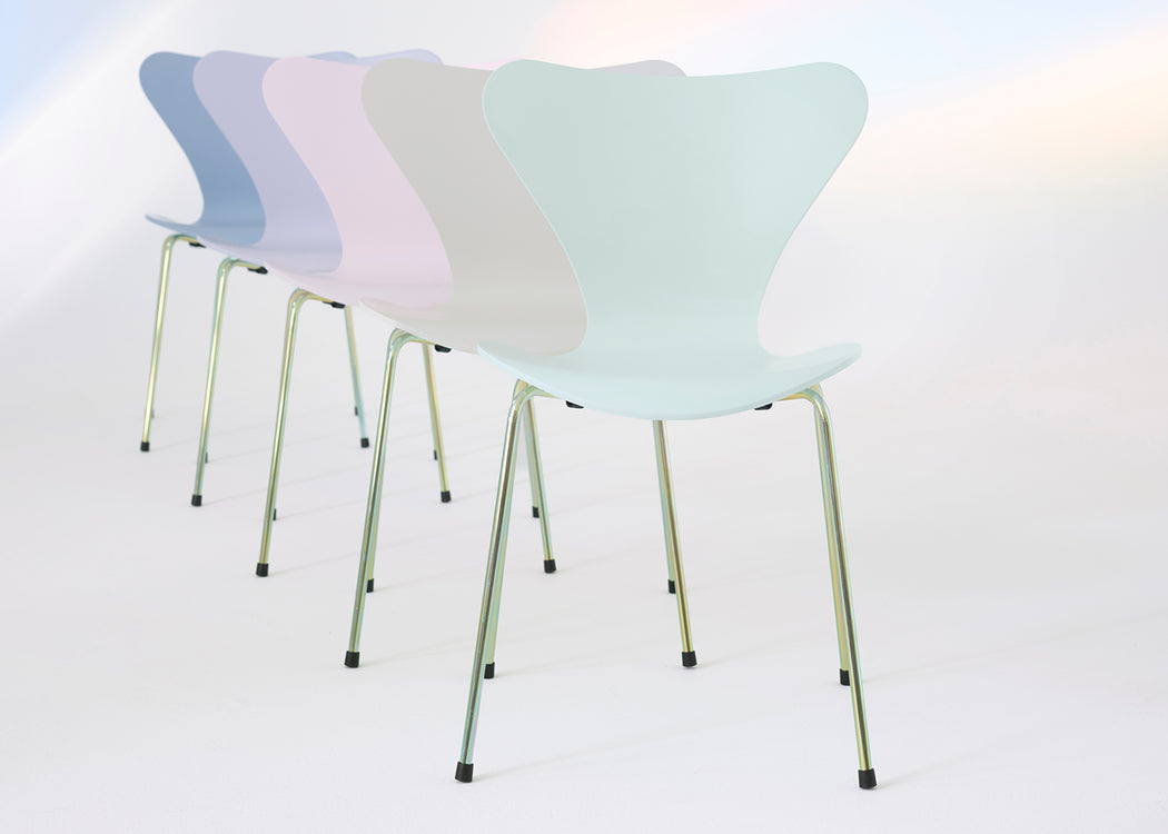 Series 7 Chair 7:14AM Green / Chrome