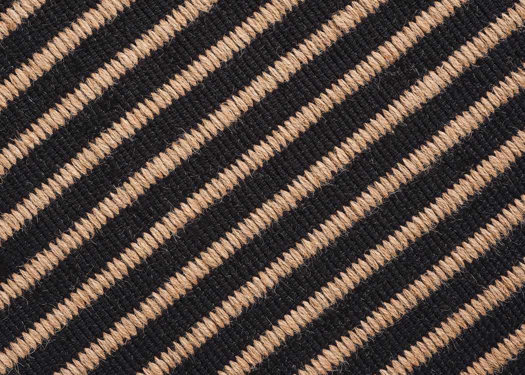 Line Rug Black 170cm x 240cm