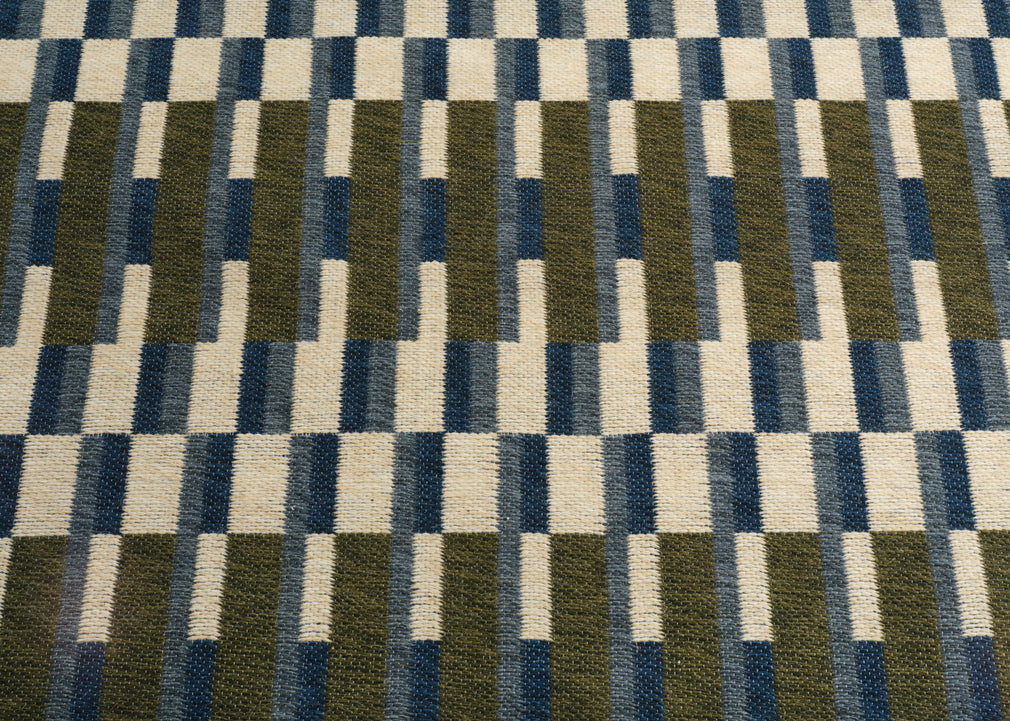 Offset Rug 140cm x 200cm