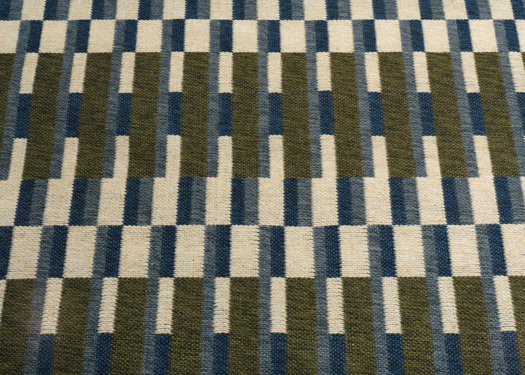 Offset Rug 140cm x 200cm