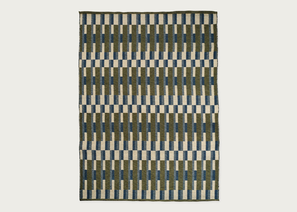 Offset Rug 140cm x 200cm
