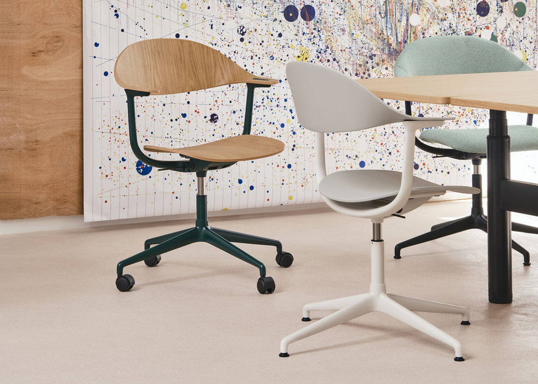 Mynt Chair Bottle Green