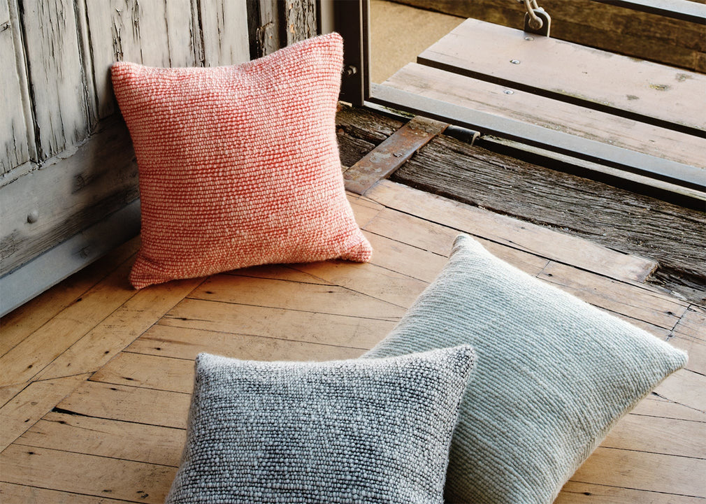 Thread Cushion Thread Black