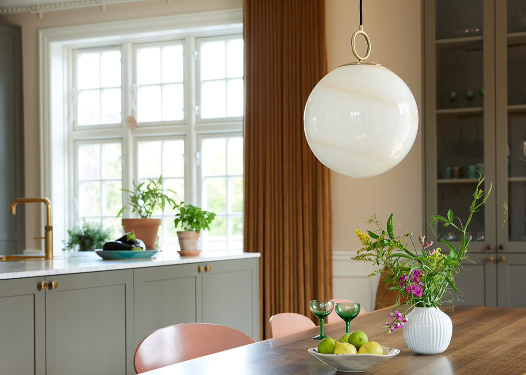 Stockholm Pendant Light 18cm / Marble Grey