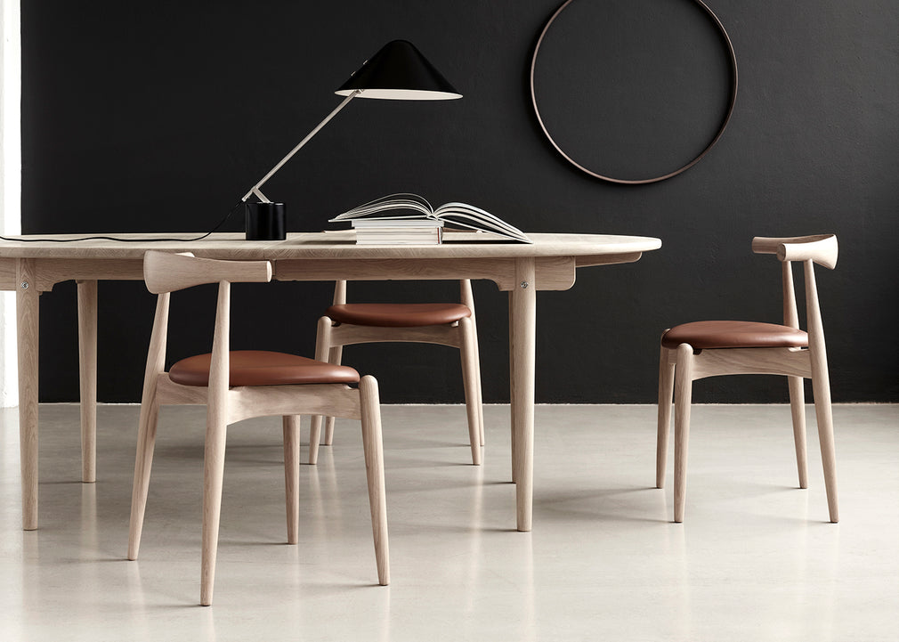 CH338 Dining Table Soaped Oak