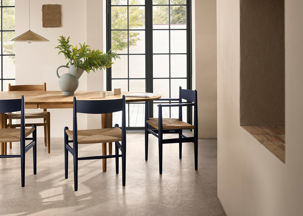CH339 Dining Table Oiled Oak
