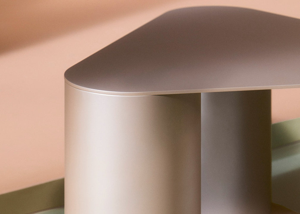 Tres Low Table 36cm / Honey Shell