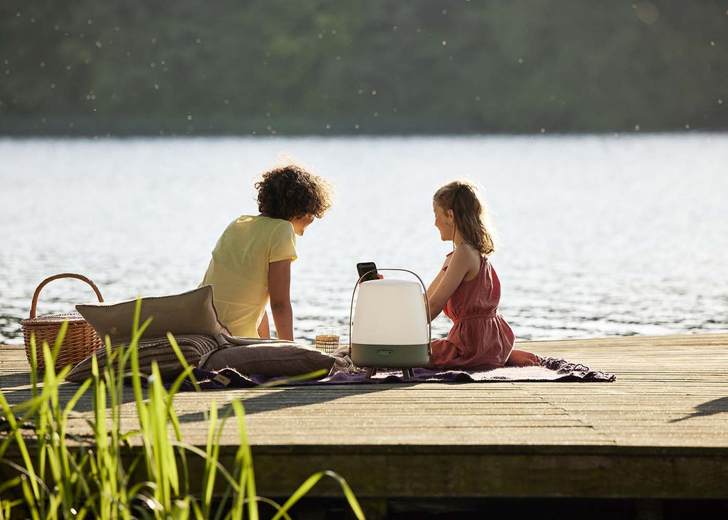 Lite Up Play LED Portable Speaker Lanter Earth