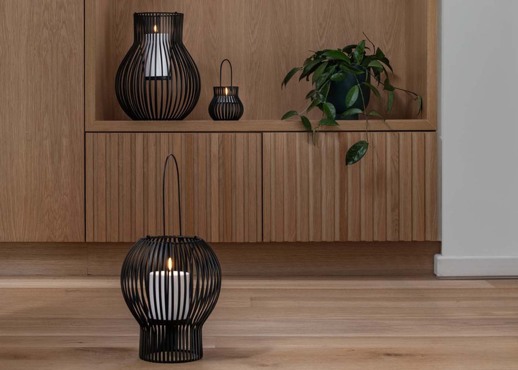 Upside Down Lantern Small Black
