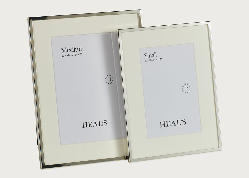 Simple Photo Frame with Mount Silver