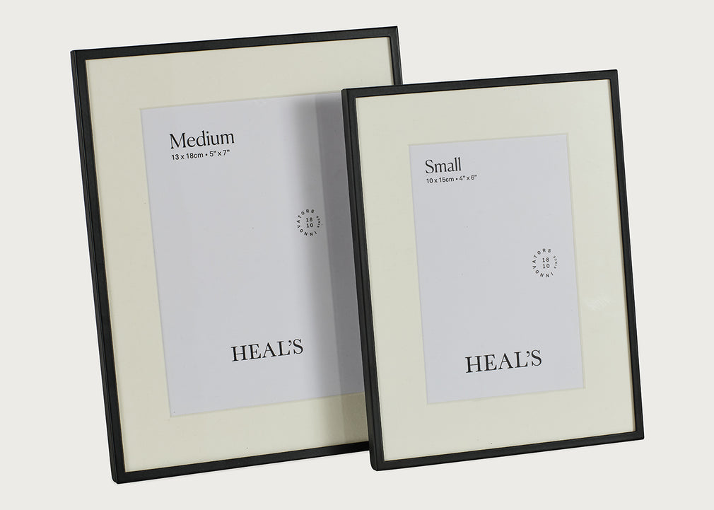 Simple Photo Frame with Mount Black