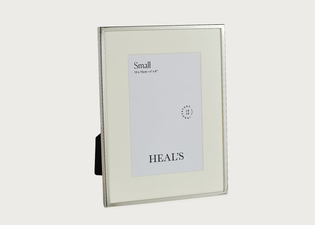 Simple Photo Frame with Mount Silver
