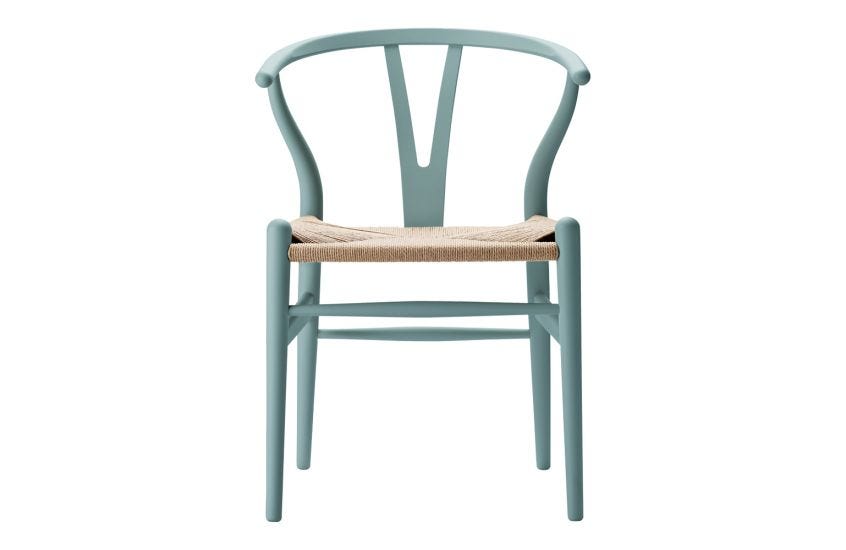 Wishbone chair top with fur