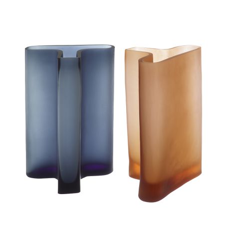 T Vase