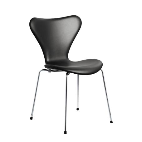 Series 7 Chair in Black Leather