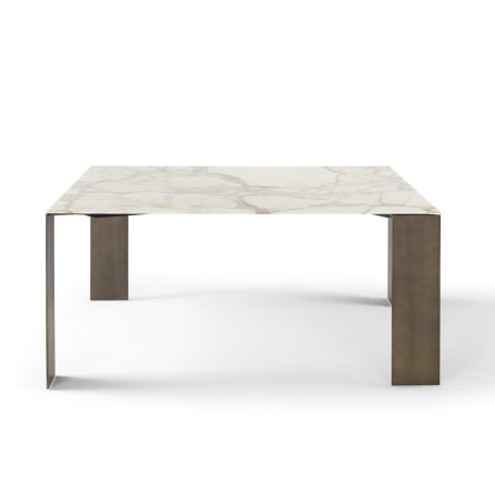 Exilis Dining Table