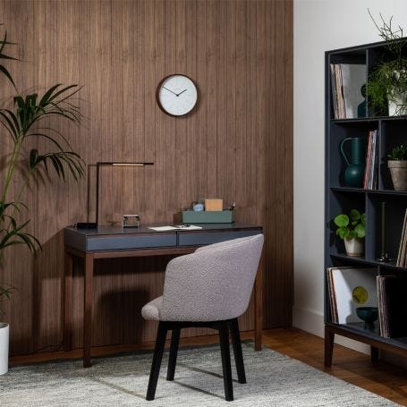 Lars Desk